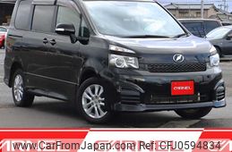 toyota voxy 2012 G00265