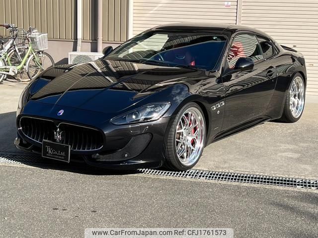 maserati granturismo 2015 CFJ1761573 image 2