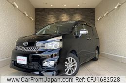 toyota voxy 2011 CFJ1682528