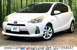 toyota aqua 2013 CFJ1594047