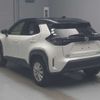toyota yaris-cross 2020 CFJ1852275 image 10