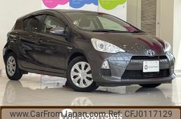 toyota aqua 2013 -TOYOTA--AQUA DAA-NHP10--NHP10-2265710---TOYOTA--AQUA DAA-NHP10--NHP10-2265710-