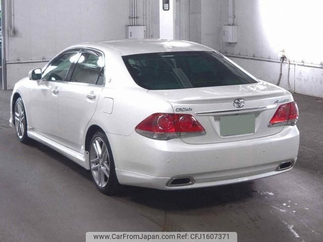 toyota crown 2011 CFJ1607371 image 2