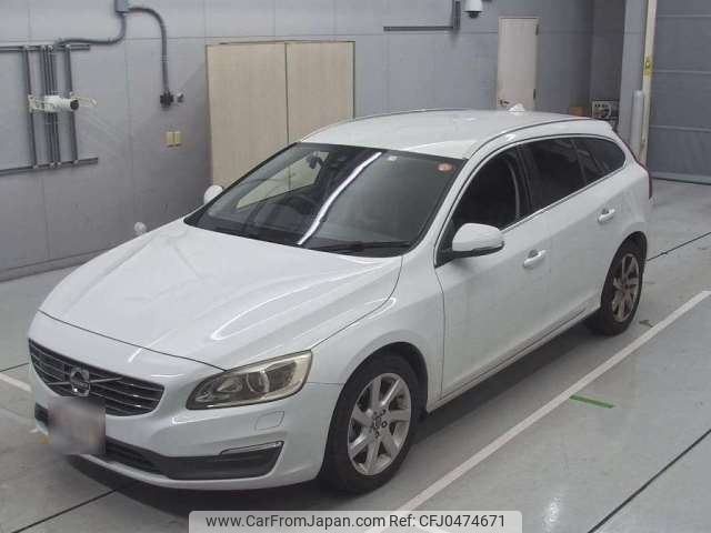 volvo v60 2014 -VOLVO--Volvo V60 DBA-FB4164T--YV1FW485BE1155215---VOLVO--Volvo V60 DBA-FB4164T--YV1FW485BE1155215- image 1