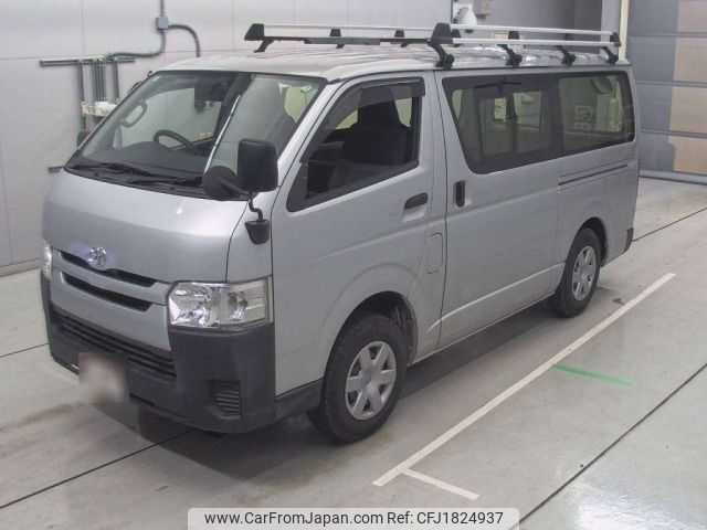 toyota regiusace-van 2017 CFJ1824937 image 1