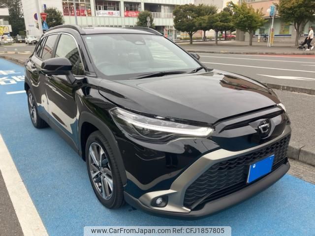 toyota corolla-cross 2025 CFJ1857805 image 1