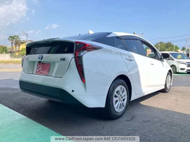 toyota prius 2018 CFJ1693320 image 2