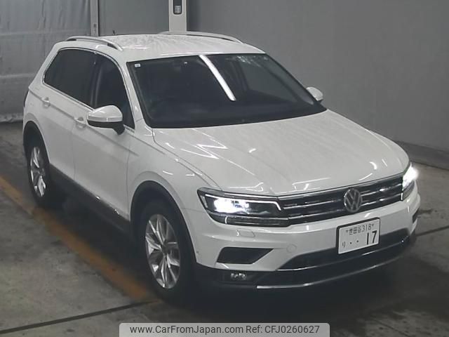 volkswagen tiguan 2019 -VOLKSWAGEN--VW Tiguan WVGZZZ5NZKW836311---VOLKSWAGEN--VW Tiguan WVGZZZ5NZKW836311- image 1