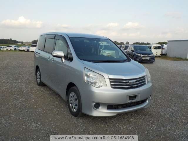toyota noah 2012 CFJ1684908 image 1