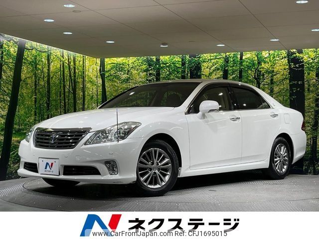toyota crown 2012 CFJ1695015 image 1