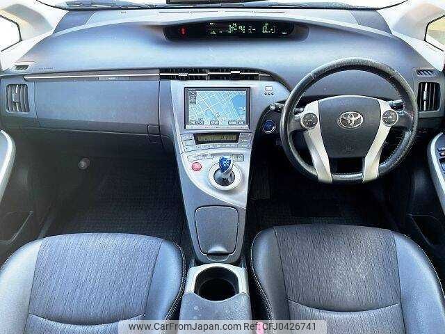 toyota prius 2013 504928-925765 image 1