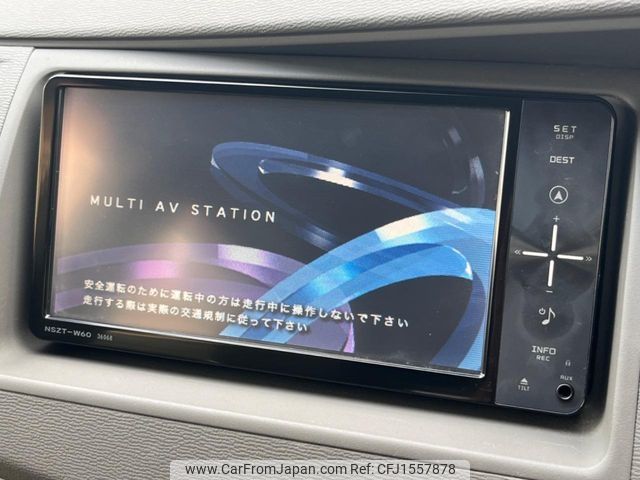 toyota isis 2010 CFJ1557878 image 2
