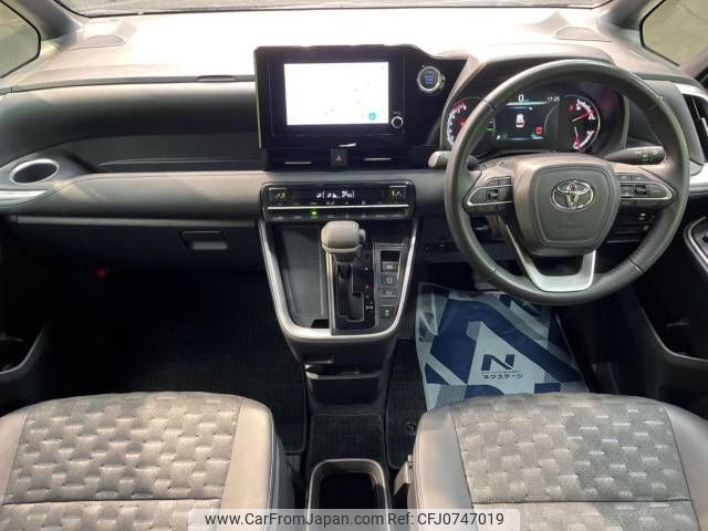 toyota voxy 2023 -TOYOTA--Voxy 6BA-MZRA90W--MZRA90-0041388---TOYOTA--Voxy 6BA-MZRA90W--MZRA90-0041388- image 2