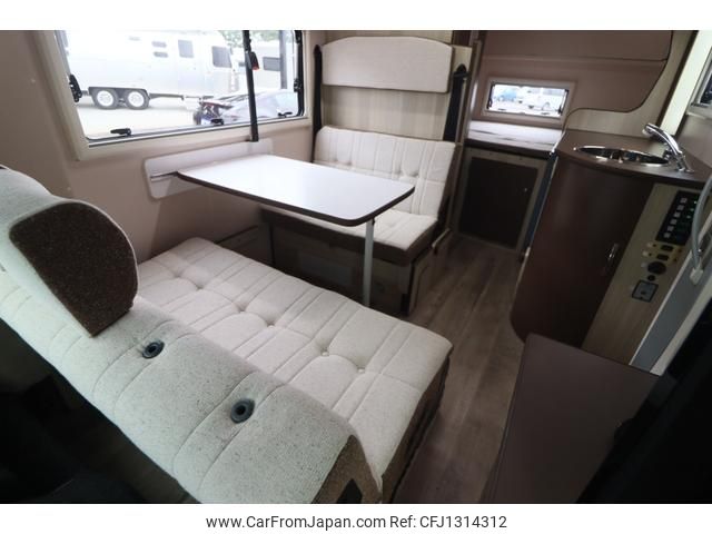 toyota hiace-van 2020 GOO_JP_700080439730250609001 image 2