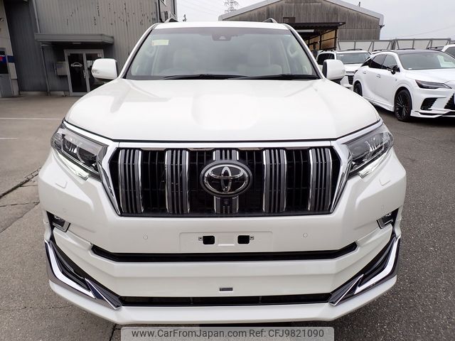 toyota land-cruiser-prado 2021 24431722 image 2