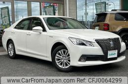 toyota crown 2015 -TOYOTA--Crown DAA-AWS211--AWS211-6004348---TOYOTA--Crown DAA-AWS211--AWS211-6004348-