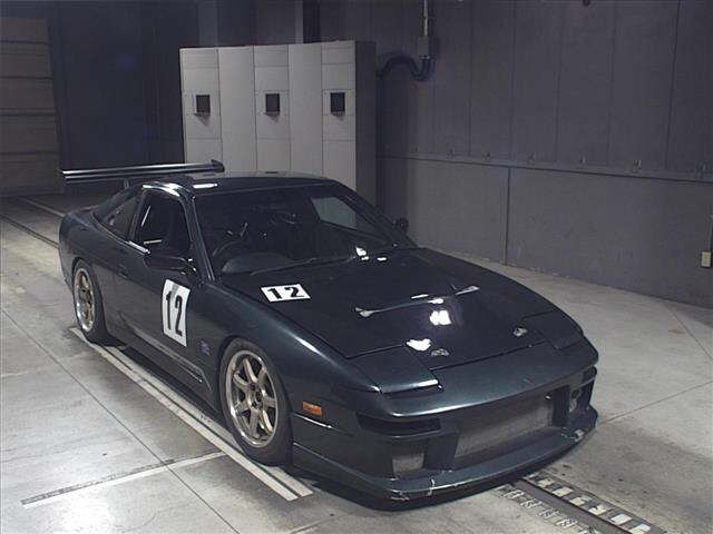 car_8ef0fa28-0bc6-4dfa-9fdc-