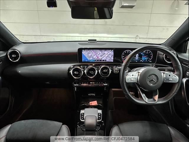 mercedes-benz a-class 2019 quick_quick_5BA-177084_WDD1770842V033022 image 2