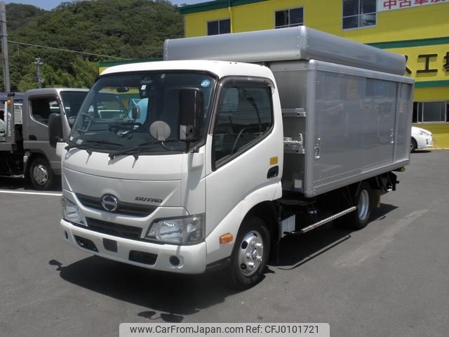 hino dutro 2017 GOO_NET_EXCHANGE_0720194A30240809W001 image 1