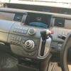 honda stepwagon 2006 CFJ1859190 image 16