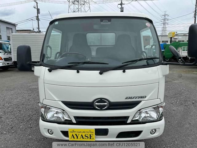 hino dutro 2017 GOO_NET_EXCHANGE_0500521A30250526W003 image 2
