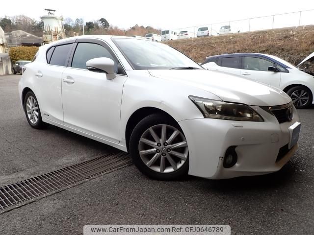 lexus ct 2012 quick_quick_DAA-ZWA10_ZWA10-2125167 image 1