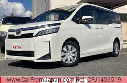toyota voxy 2019 CFJ1456519