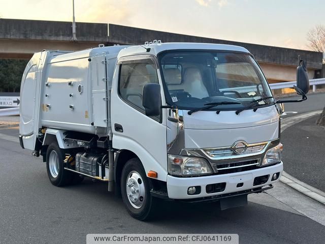 hino dutro 2015 GOO_NET_EXCHANGE_0541483A30250113W002 image 2