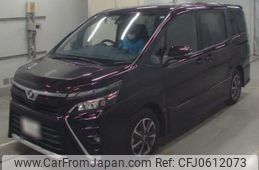 toyota voxy 2017 quick_quick_DBA-ZRR80W_0339325