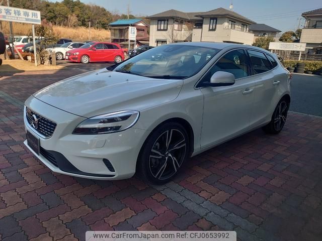 volvo v40 2017 quick_quick_LDA-MD4204T_YV1MVA8RDH2404124 image 1