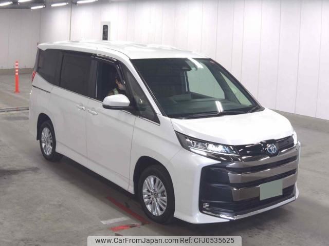 toyota noah 2022 quick_quick_6AA-ZWR95W_ZWR95-0010113 image 1