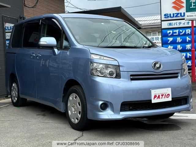 toyota voxy 2010 TE5778 image 1