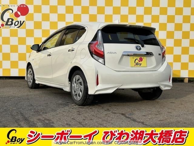 toyota aqua 2018 -TOYOTA--AQUA NHP10--6728952---TOYOTA--AQUA NHP10--6728952- image 2