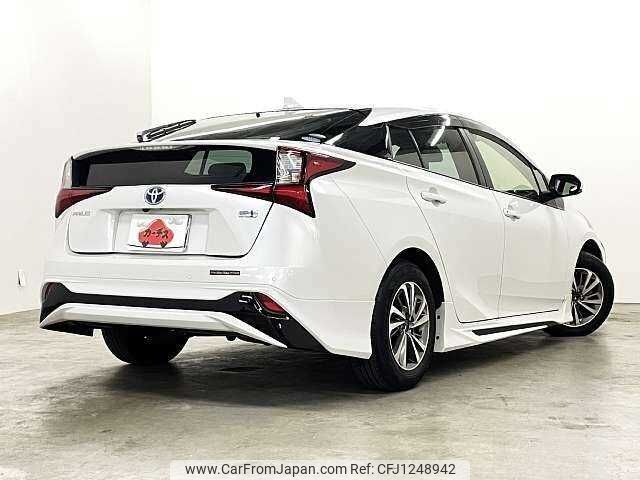 toyota prius 2020 504928-930650 image 2