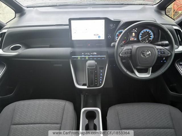 toyota noah 2024 CFJ1853364 image 2
