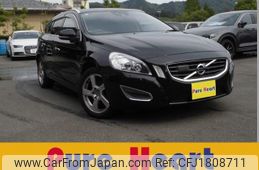 volvo v60 2011 CFJ1808711
