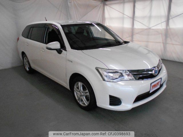 toyota corolla-fielder 2013 -TOYOTA--Corolla Fielder NKE165G--7015303---TOYOTA--Corolla Fielder NKE165G--7015303- image 1