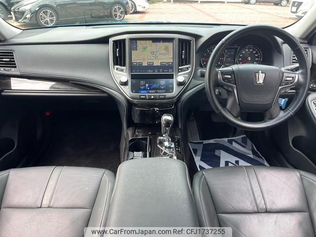 toyota crown 2017 CFJ1737255 image 2