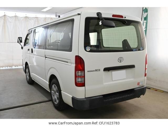 toyota regiusace-van 2019 CFJ1623783 image 2