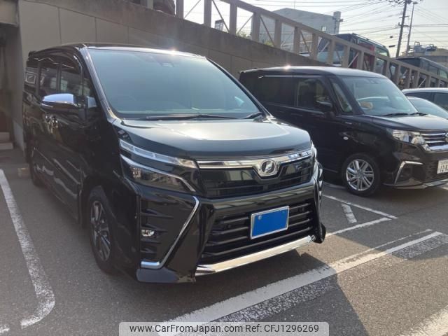toyota voxy 2019 -TOYOTA--Voxy DBA-ZRR80W--ZRR80-0497411---TOYOTA--Voxy DBA-ZRR80W--ZRR80-0497411- image 2