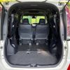 toyota noah 2018 -TOYOTA--Noah DBA-ZRR80W--ZRR80-0460018---TOYOTA--Noah DBA-ZRR80W--ZRR80-0460018- image 11