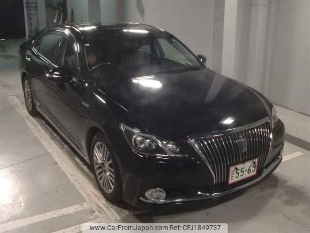 toyota crown-majesta 2016 CFJ1849737 image 1