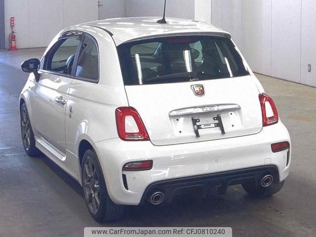 abarth 595 2022 quick_quick_3BA-31214T_ZFABF11H1NJF83238 image 2