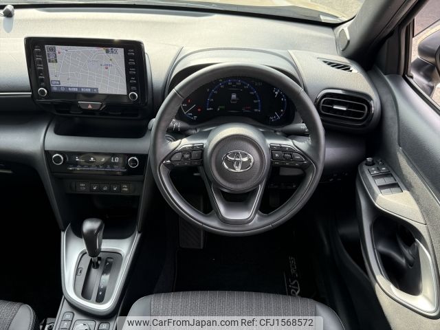 toyota yaris-cross 2023 CFJ1568572 image 2