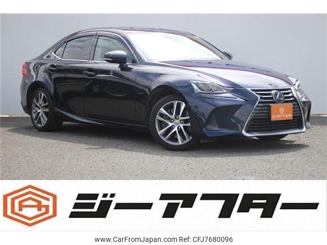 lexus is 2019 CFJ7680096 image 1