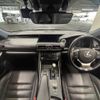 lexus is 2017 CFJ1821669 image 2
