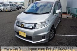 honda freed-spike-hybrid 2013 quick_quick_GP3_GP3-3002540