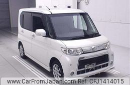 daihatsu tanto 2011 CFJ1414015