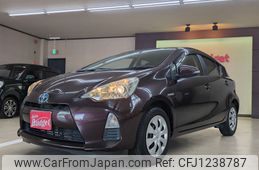 toyota aqua 2014 BD25051A8930