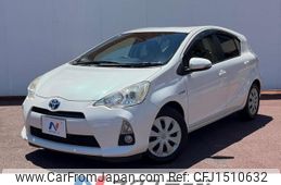 toyota aqua 2013 CFJ1510632
